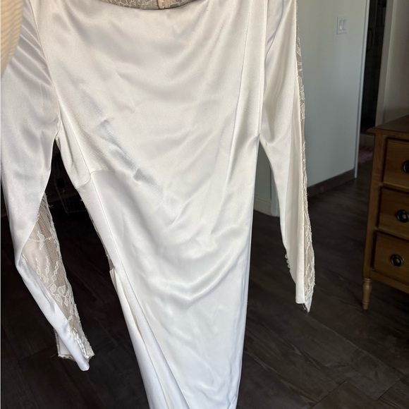 Pronovias Rachel Wedding Dress Size 4 - Picture 6 of 11